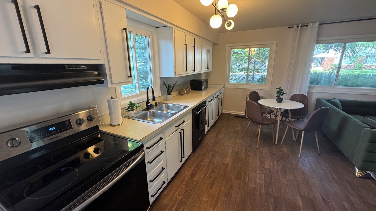 Photo of Kitchen in Flint
