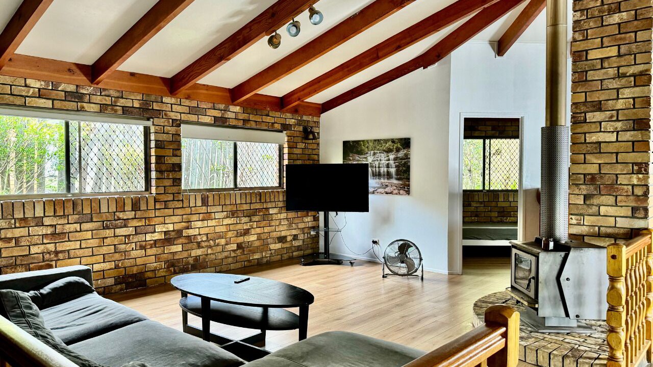 Photo of Livingroom in Everton Park