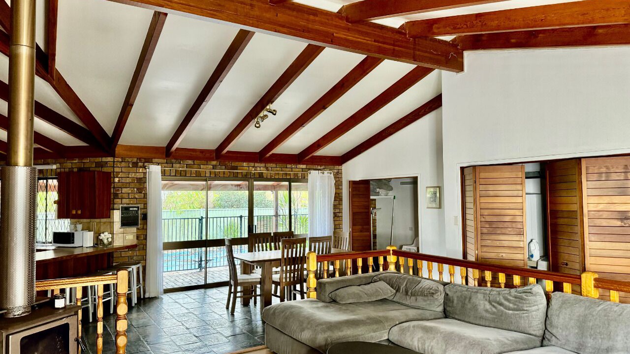 Photo of Livingroom in Everton Park