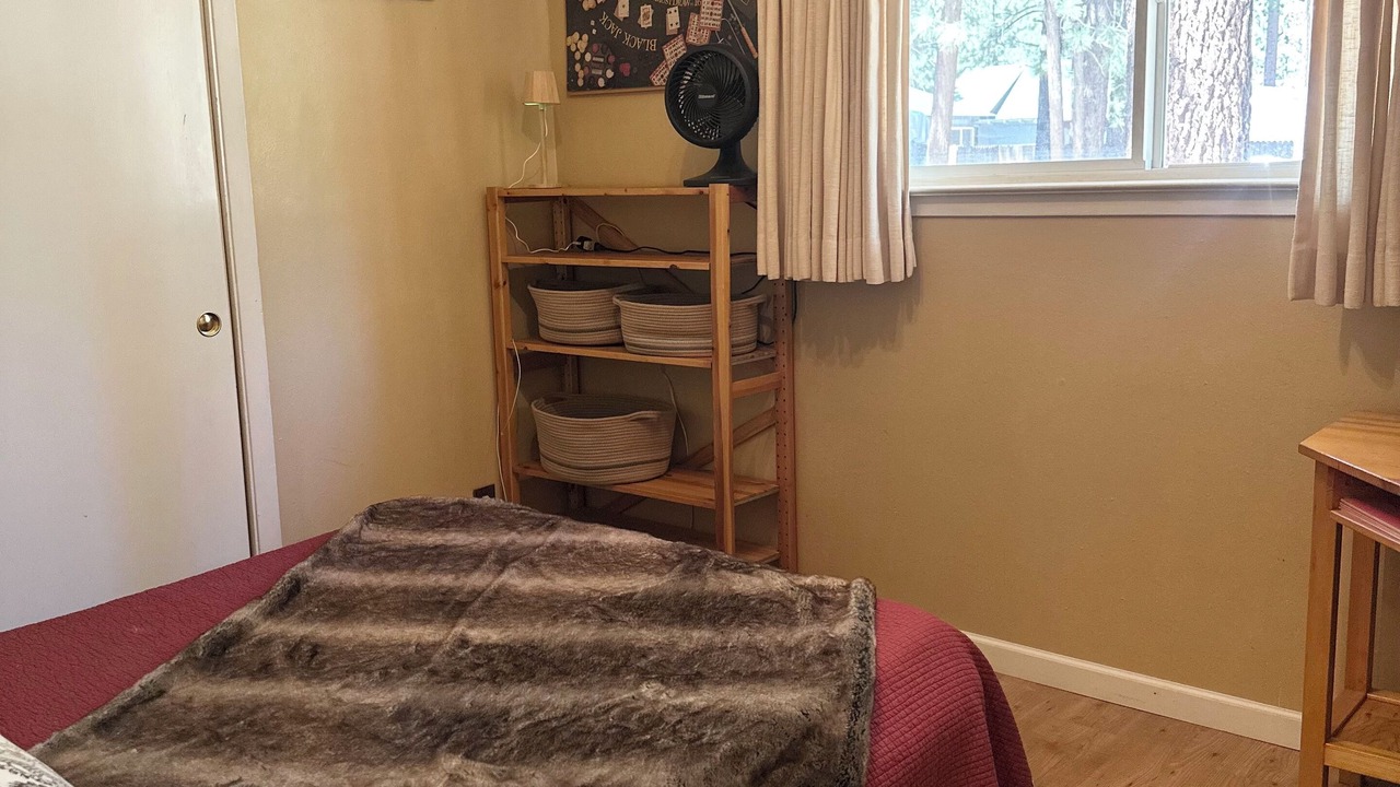 Photo of Bedroom in Sierra Tract