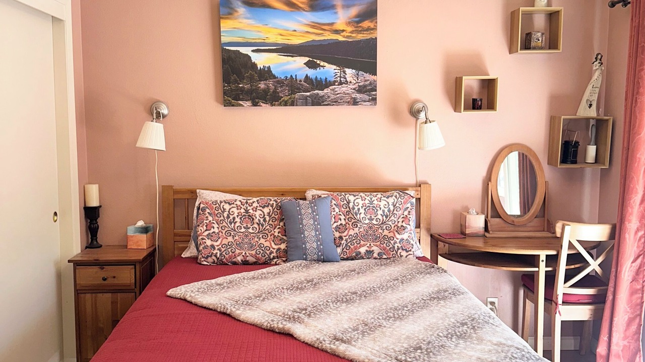 Photo of Bedroom in Sierra Tract