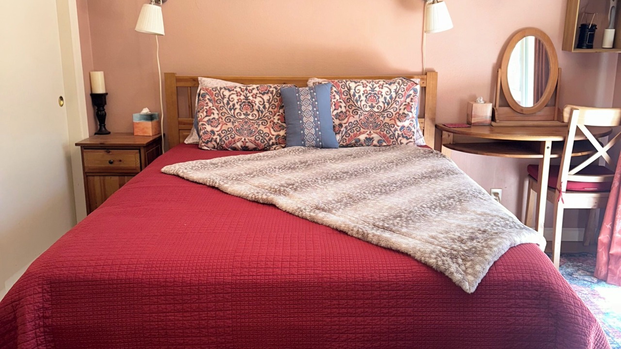 Photo of Bedroom in Sierra Tract