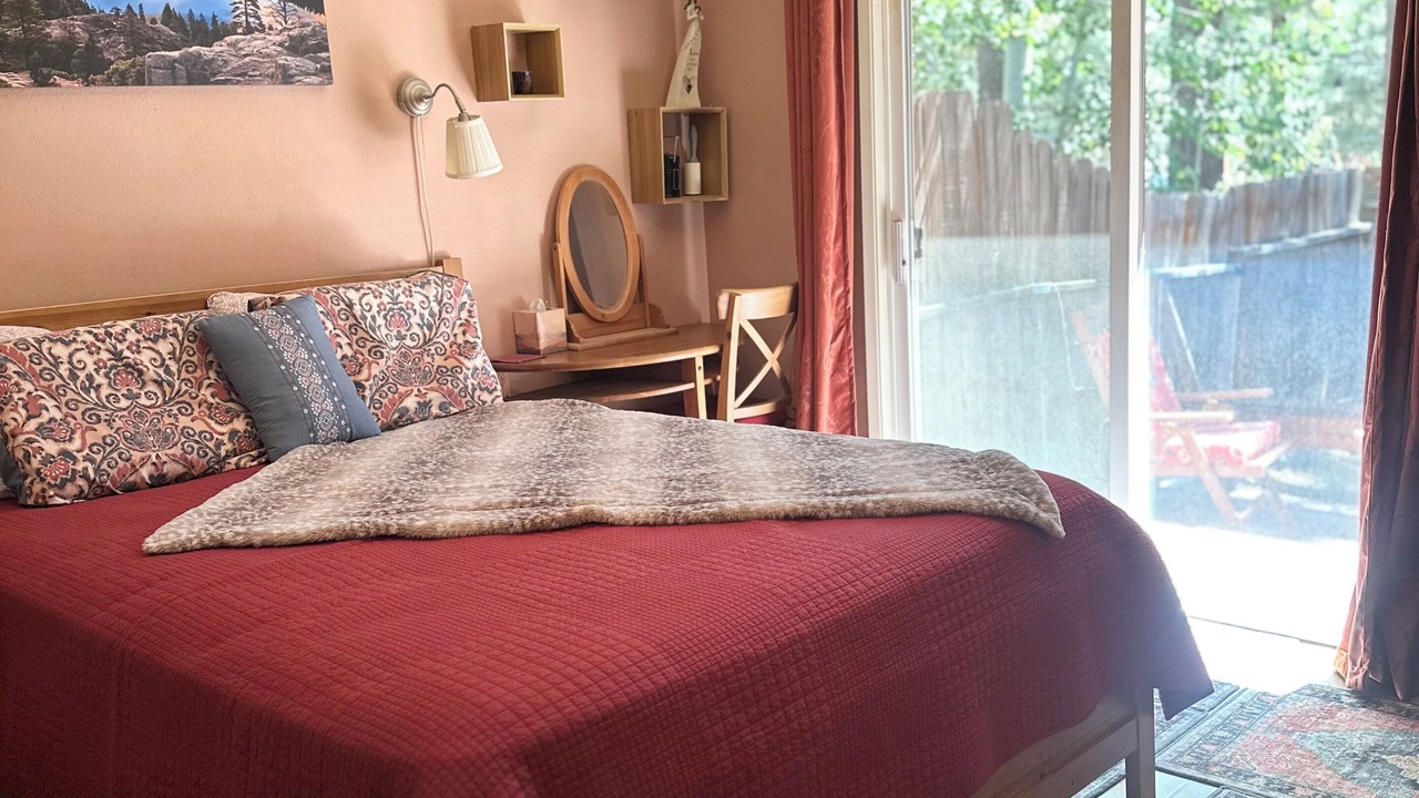 Photo of Bedroom in Sierra Tract