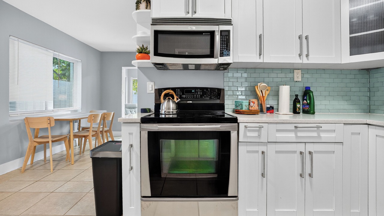 Photo of Kitchen in South Middle River
