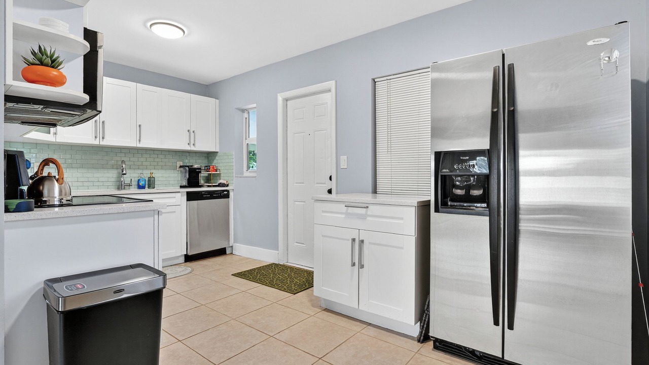 Photo of Kitchen in South Middle River