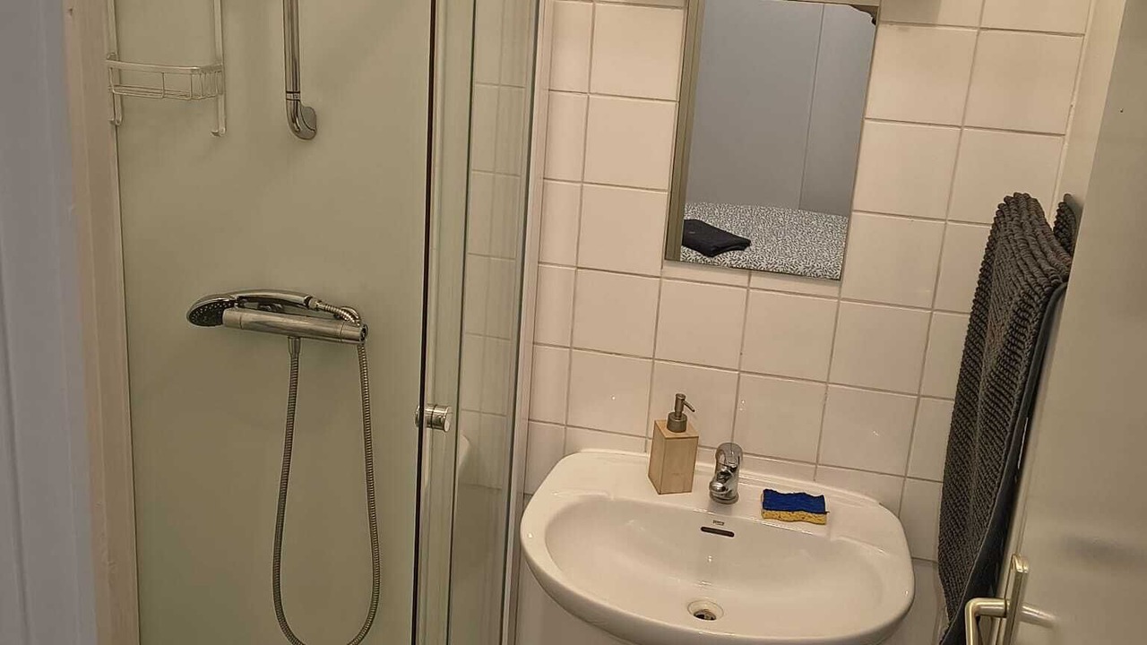 Photo of Bathroom in Yvre-l'Eveque