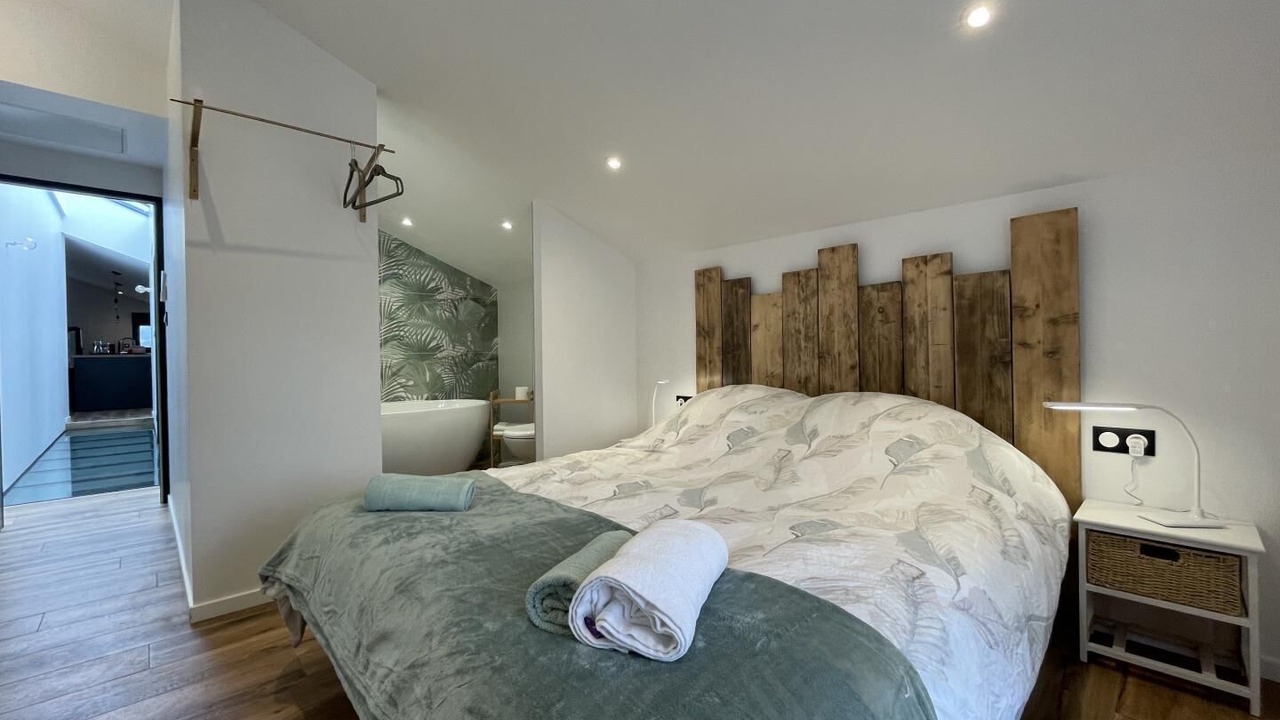 Photo of Bedroom in Iholdy