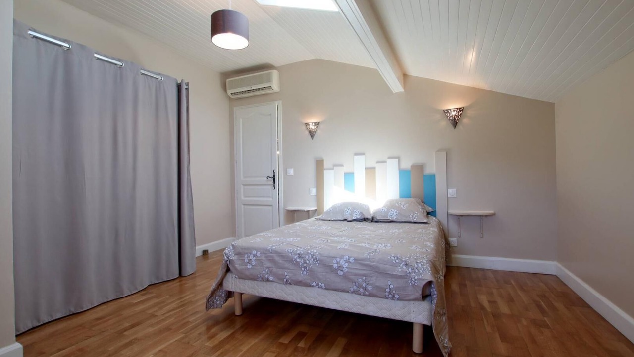 Photo of Bedroom in Macaye