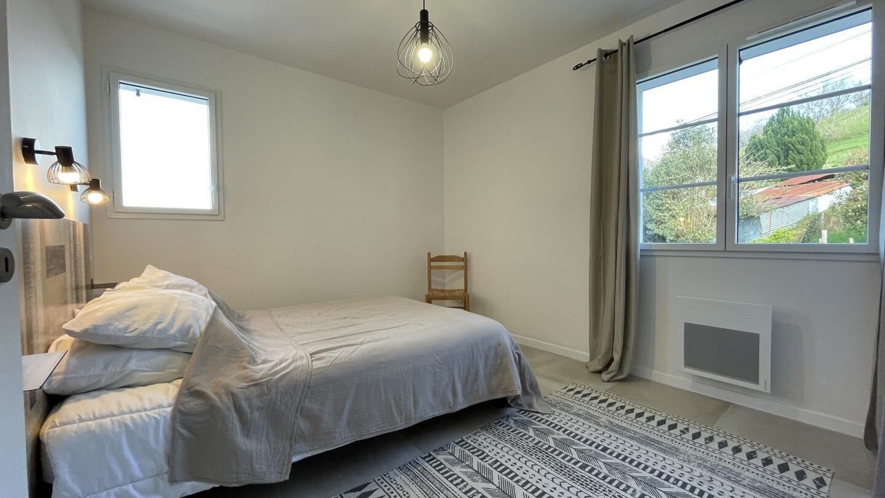 Photo of Bedroom in Sare