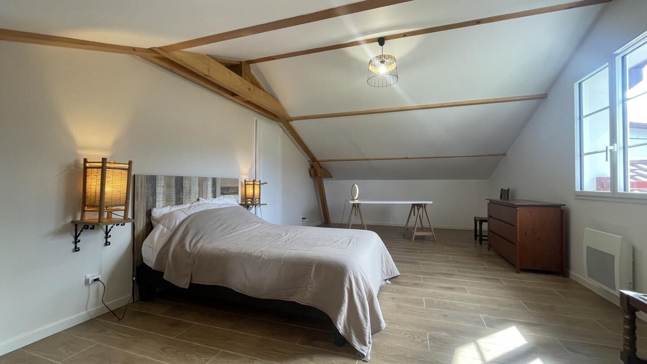 Photo of Bedroom in Sare