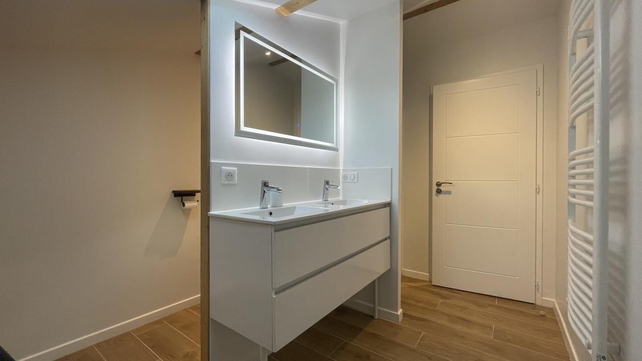 Photo of Bathroom in Sare