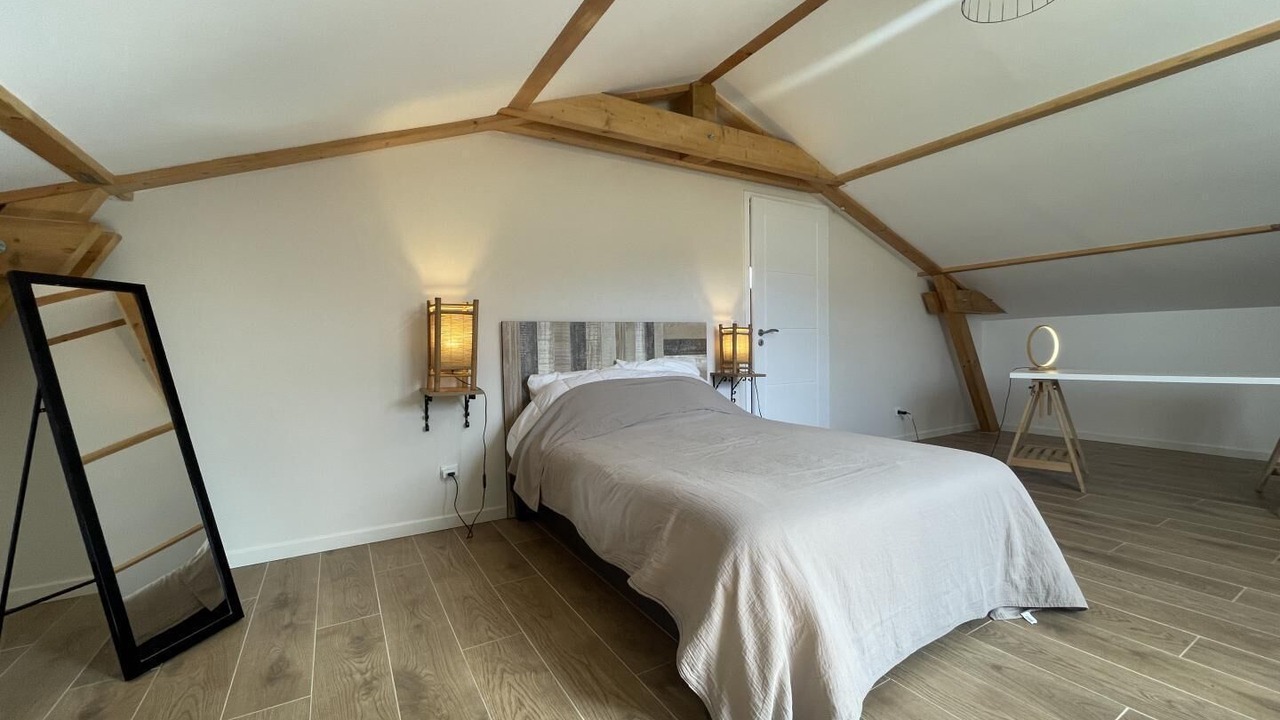 Photo of Bedroom in Sare