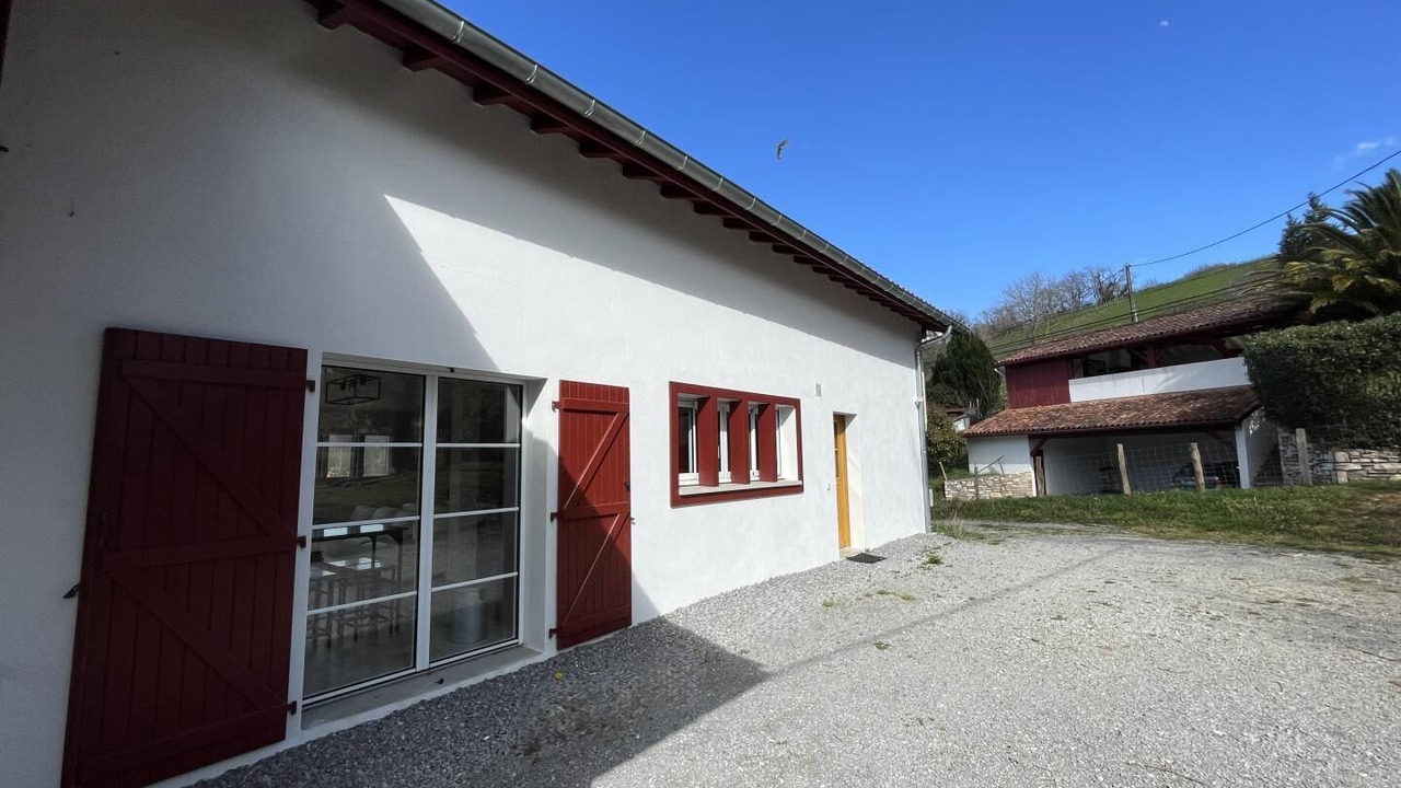 Photo of Outdoor in Sare