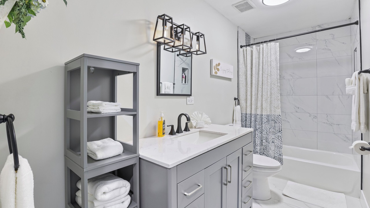 Photo of Bathroom in Glendale Heights