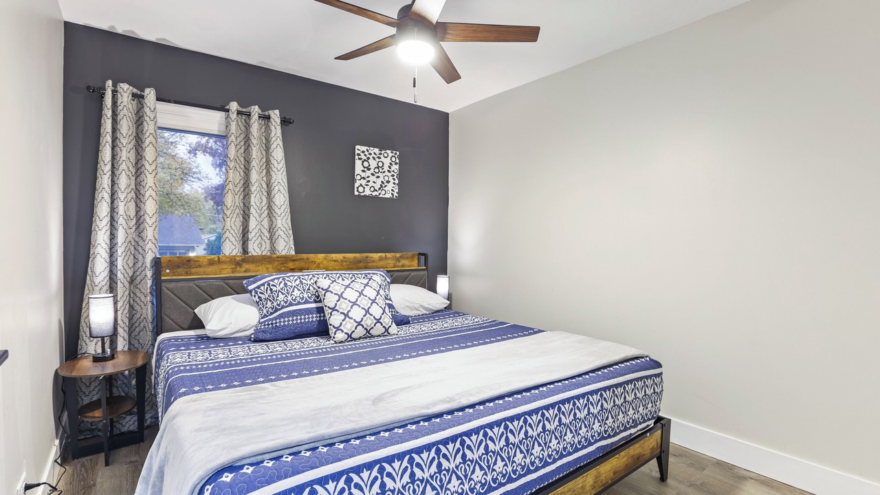 Photo of Bedroom in Glendale Heights