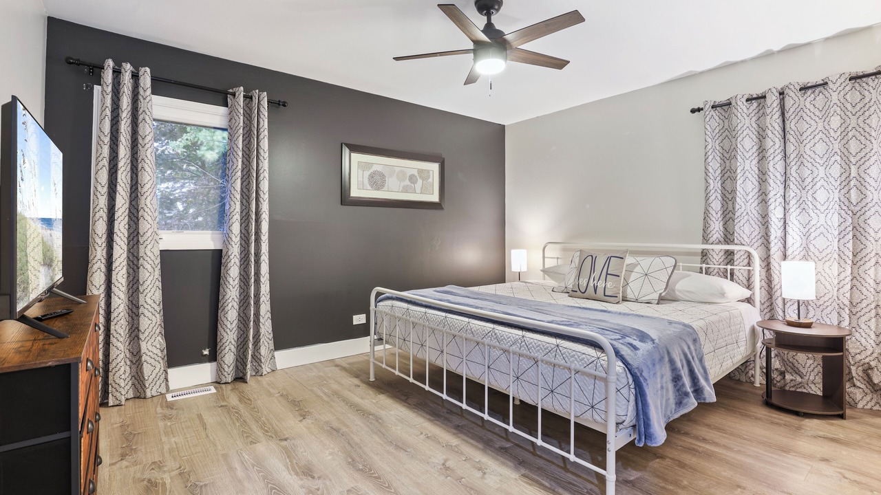 Photo of Bedroom in Glendale Heights