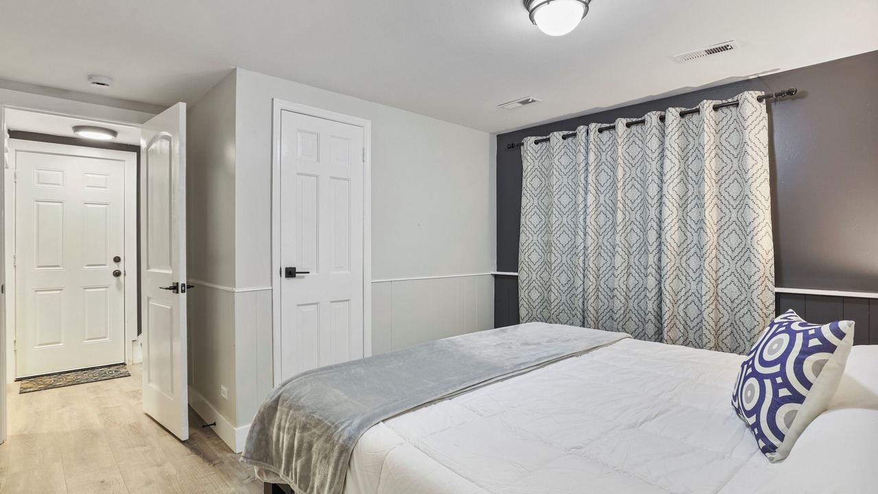 Photo of Bedroom in Glendale Heights