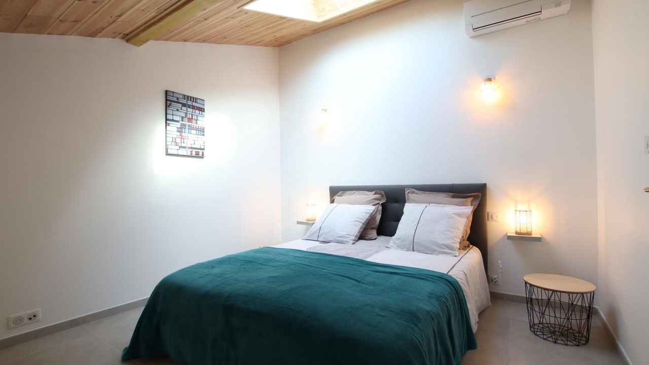 Photo of Bedroom in Souraide