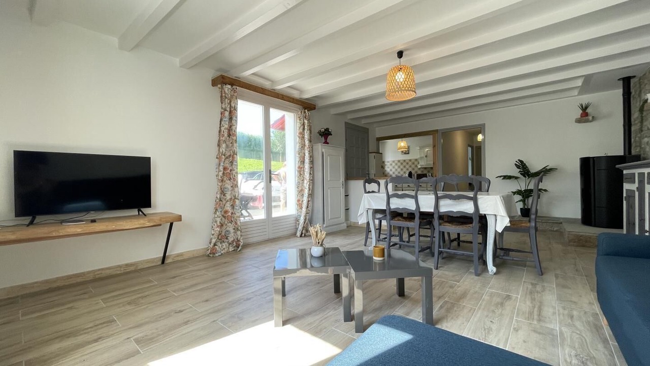 Photo of Livingroom in Sare