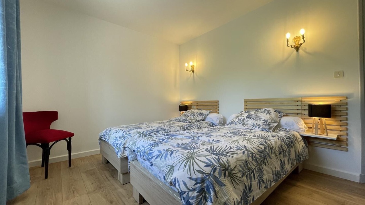 Photo of Bedroom in Sare