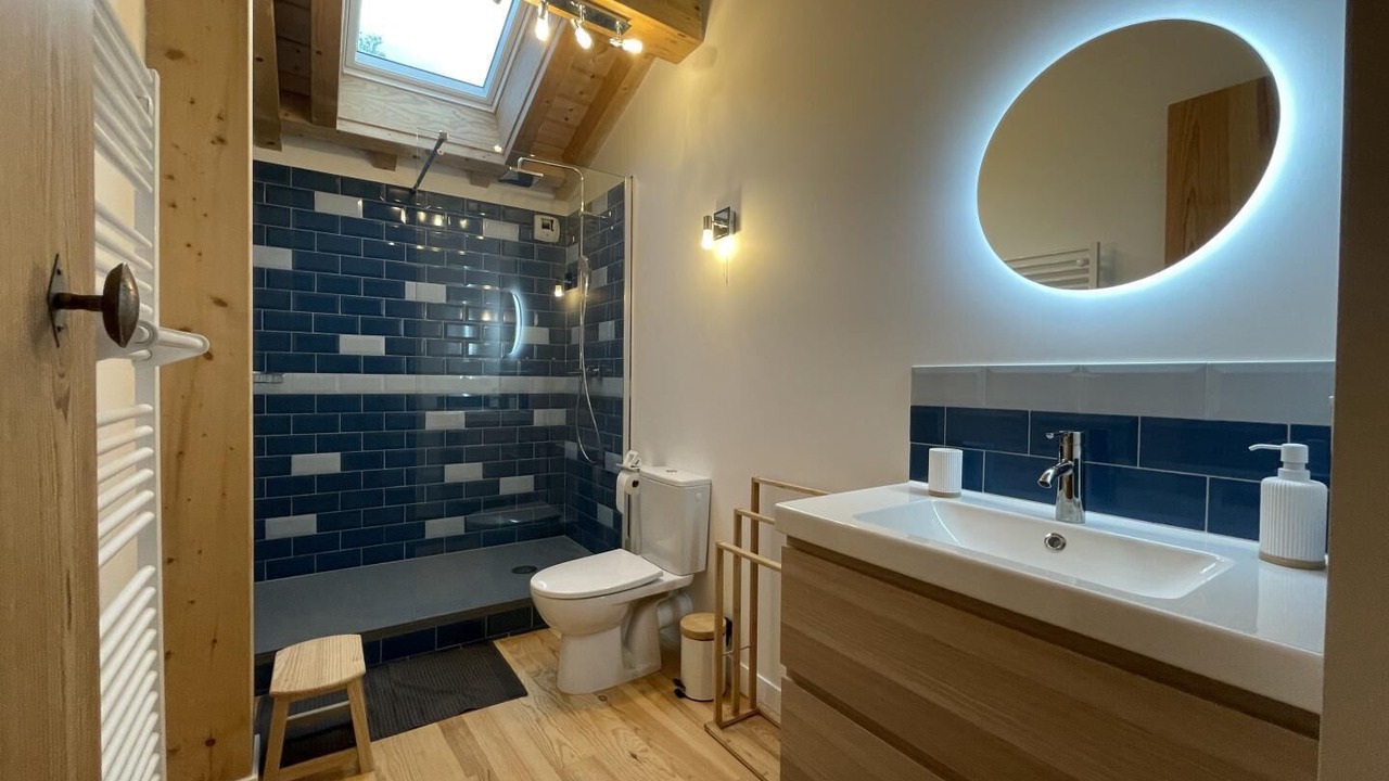 Photo of Bathroom in Souraide