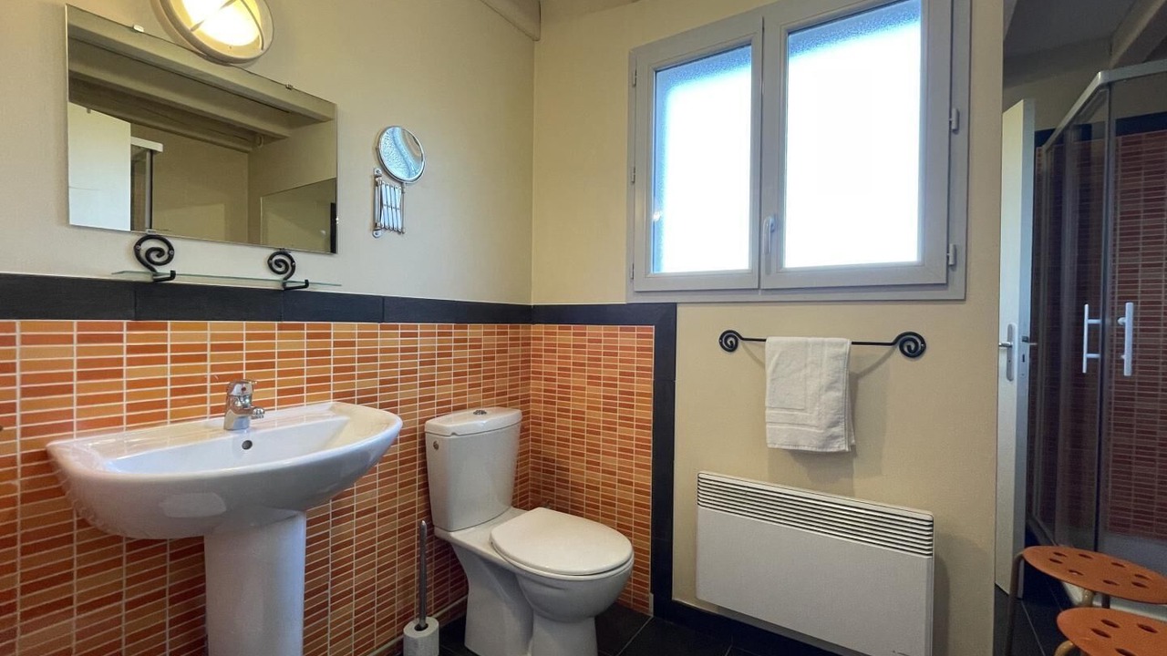 Photo of Bathroom in Saint-Pierre-d'Irube