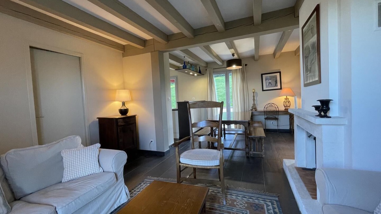 Photo of Livingroom in Saint-Pierre-d'Irube