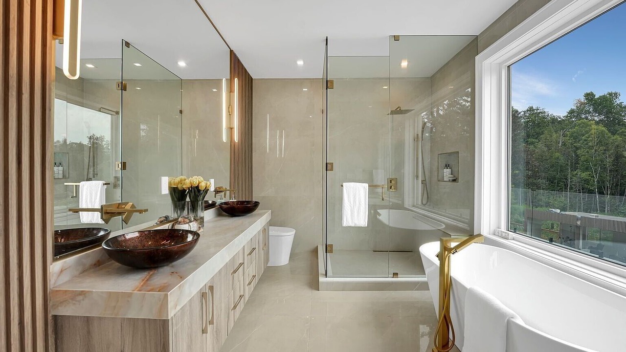 Photo of Bathroom in Caledon
