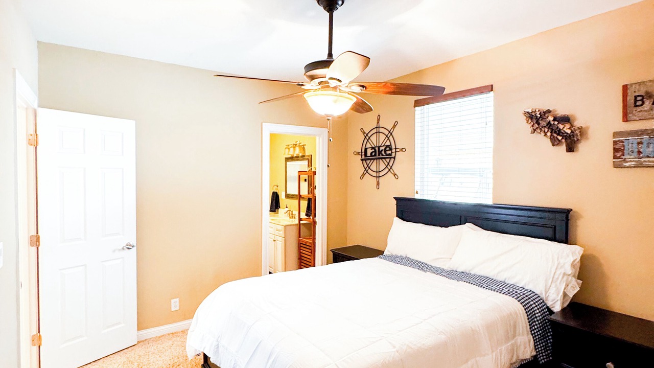 Photo of Bedroom in Roach