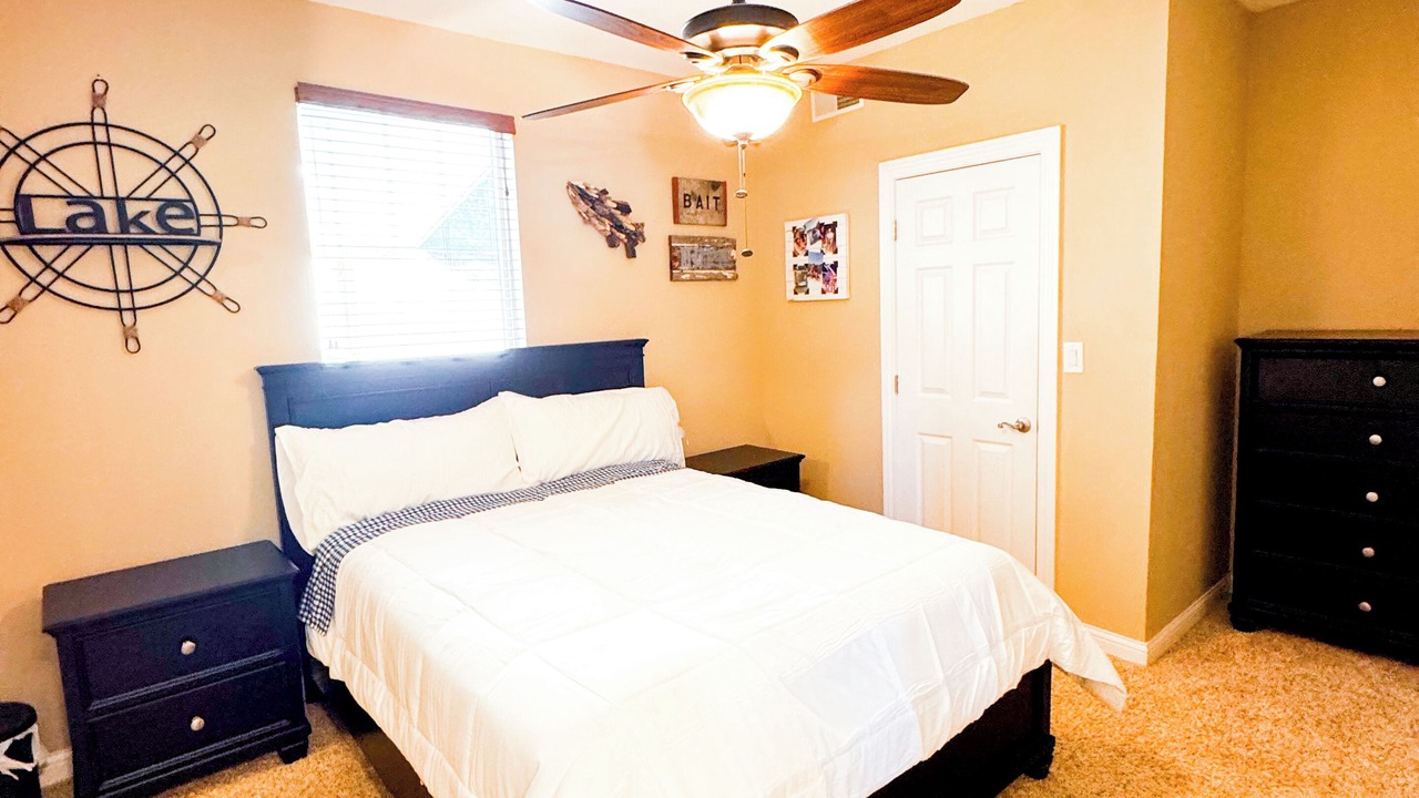 Photo of Bedroom in Roach