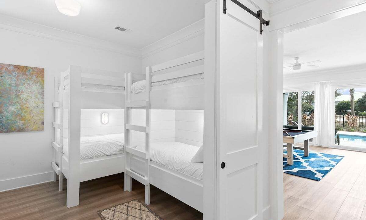 Photo of Bedroom in White's Gulfview