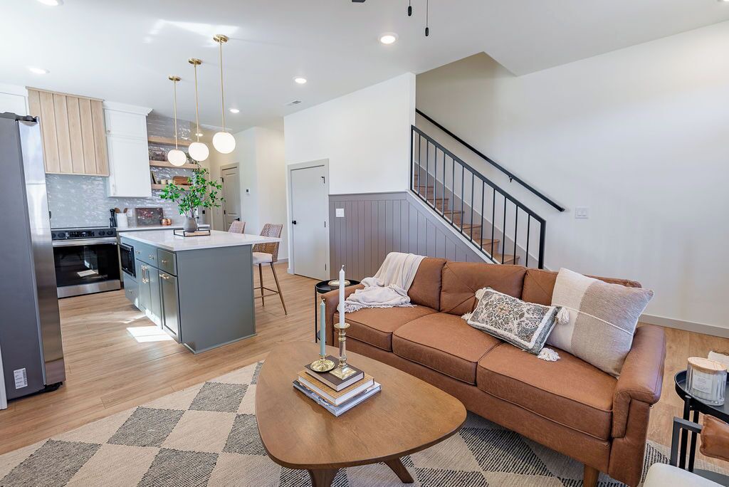 Photo of Livingroom in Brookline Station