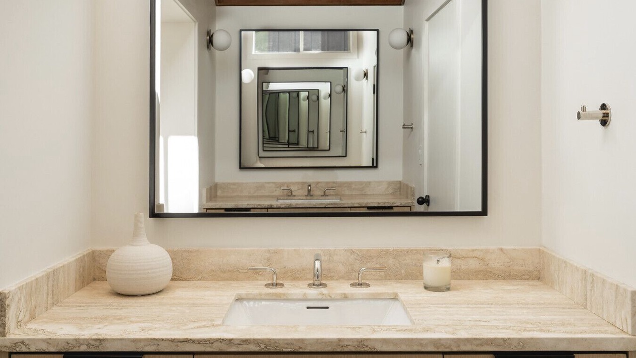 Photo of Bathroom in Carpinteria