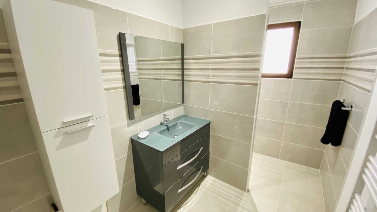 Photo of Bathroom in Fleury