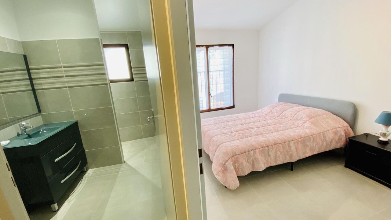 Photo of Bedroom in Fleury