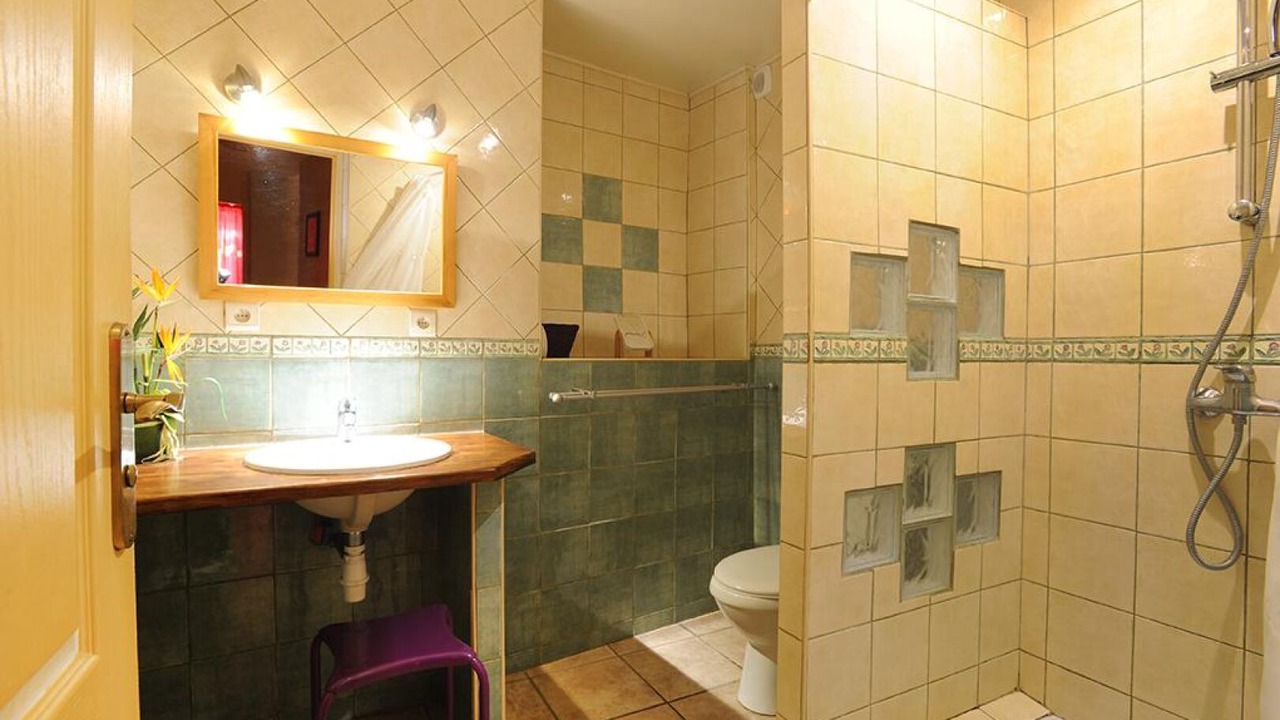 Photo of Bathroom in Montgaillard