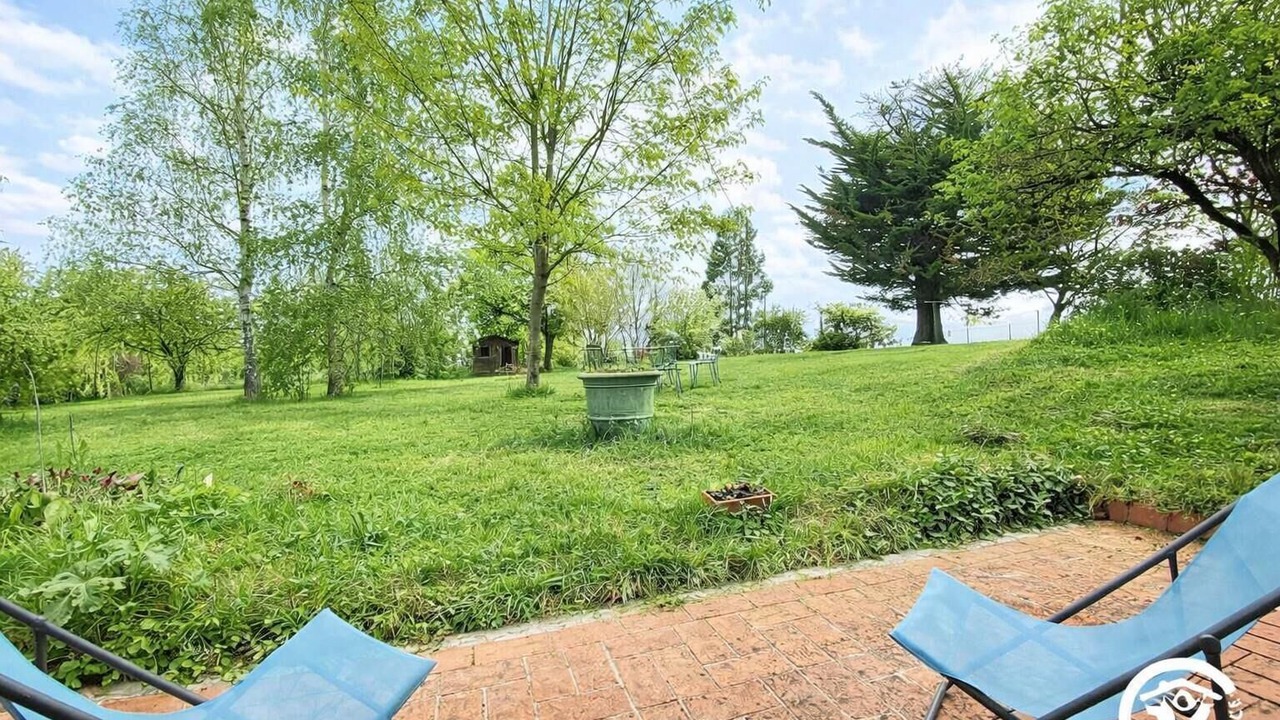 Photo of Patio Balcony in Saint-Julien-de-Briola