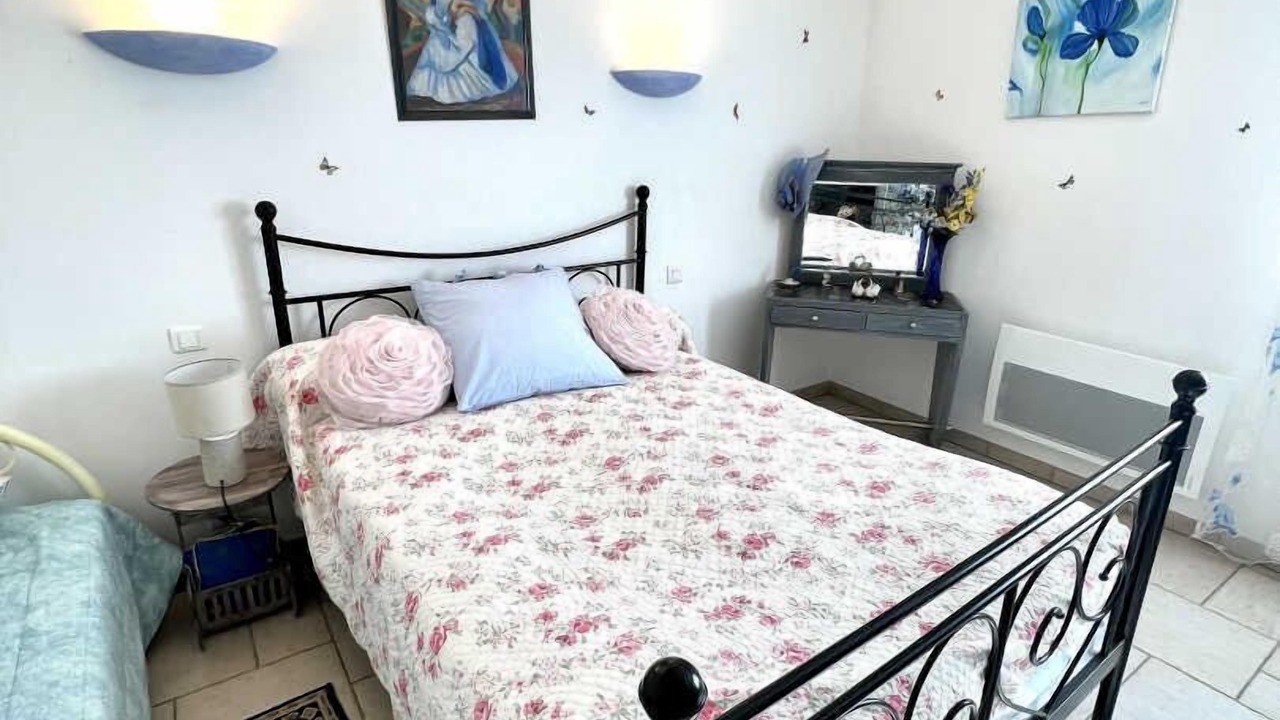 Photo of Bedroom in Arzens