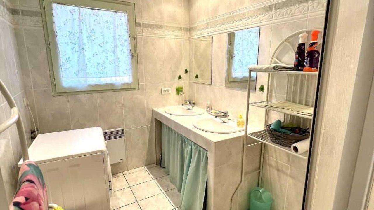 Photo of Bathroom in Arzens