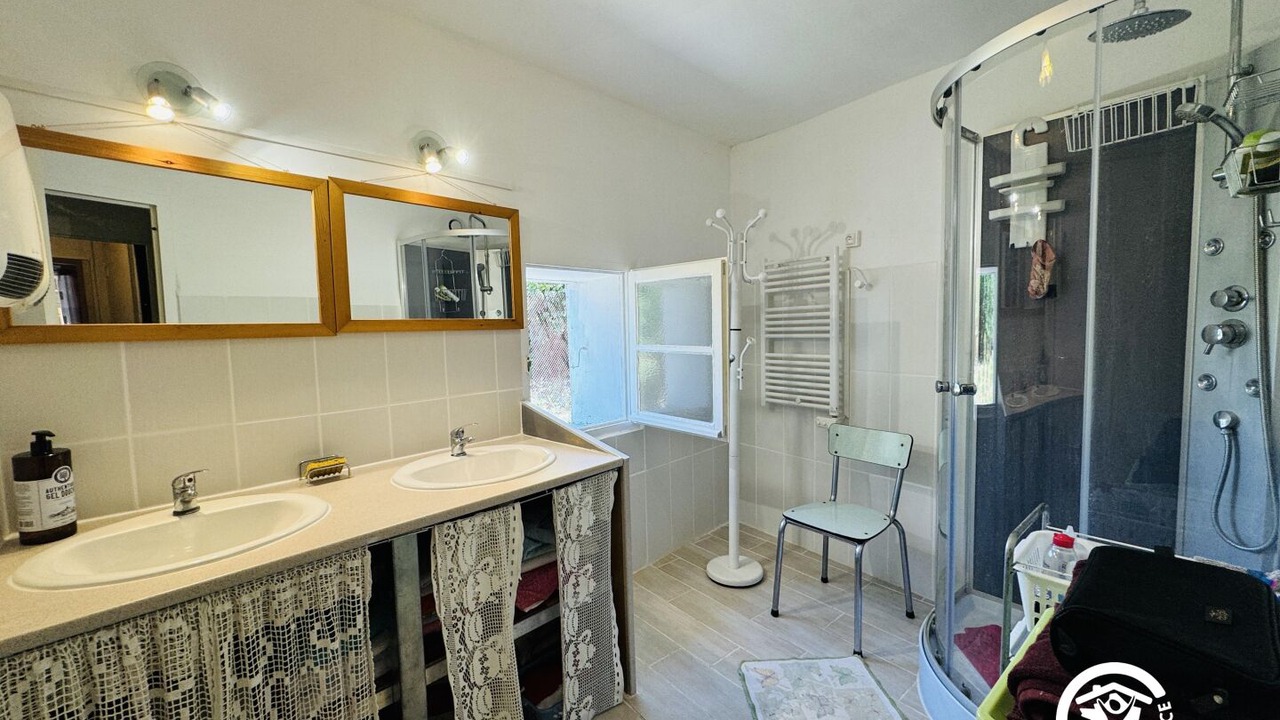 Photo of Bathroom in Soulatge
