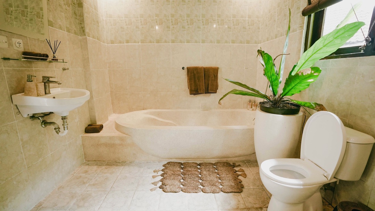 Photo of Bathroom in Kedewatan
