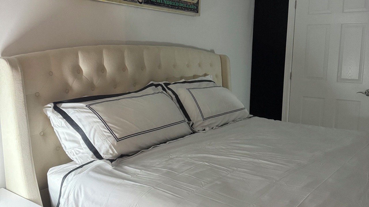 Photo of Bedroom in Toronto Entertainment District