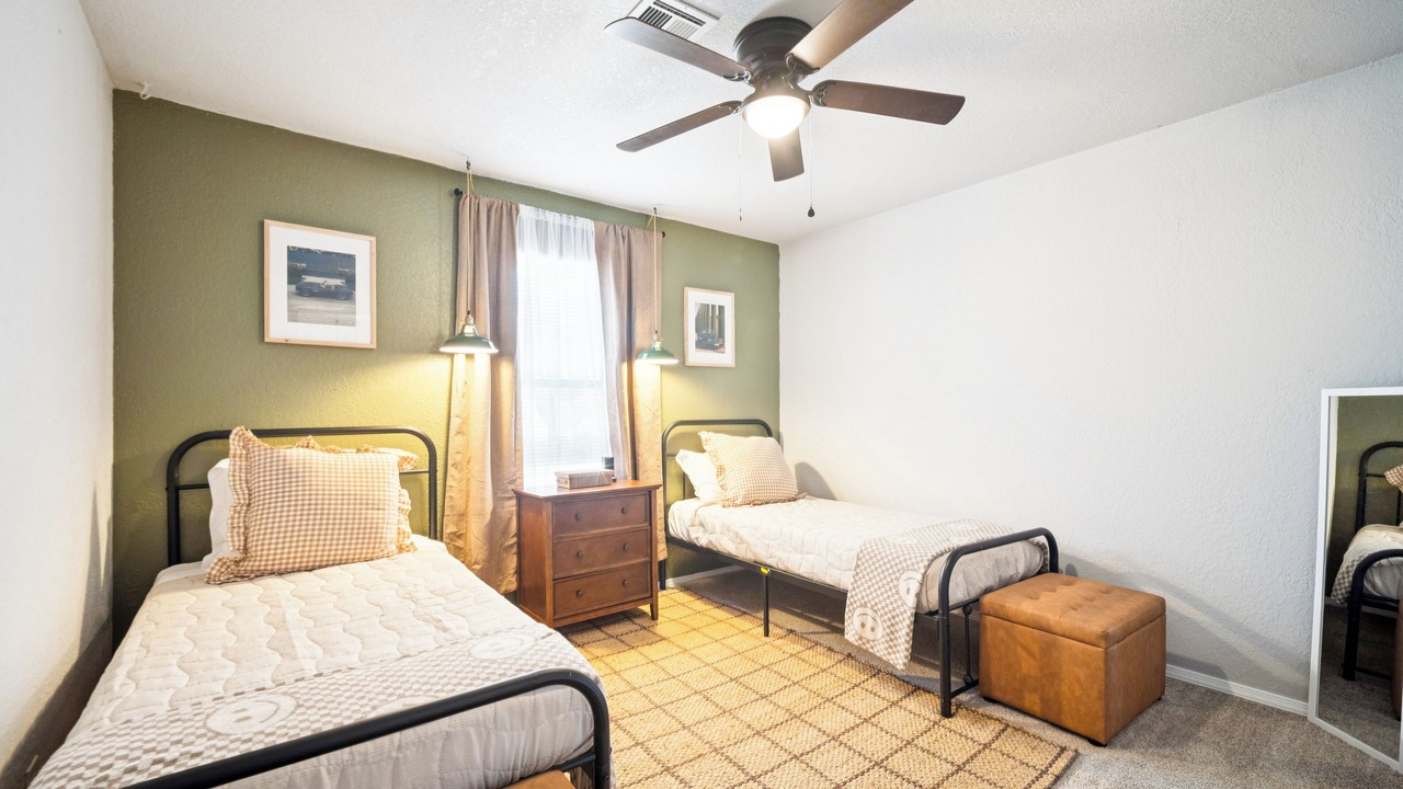 Photo of Bedroom in Broken Arrow