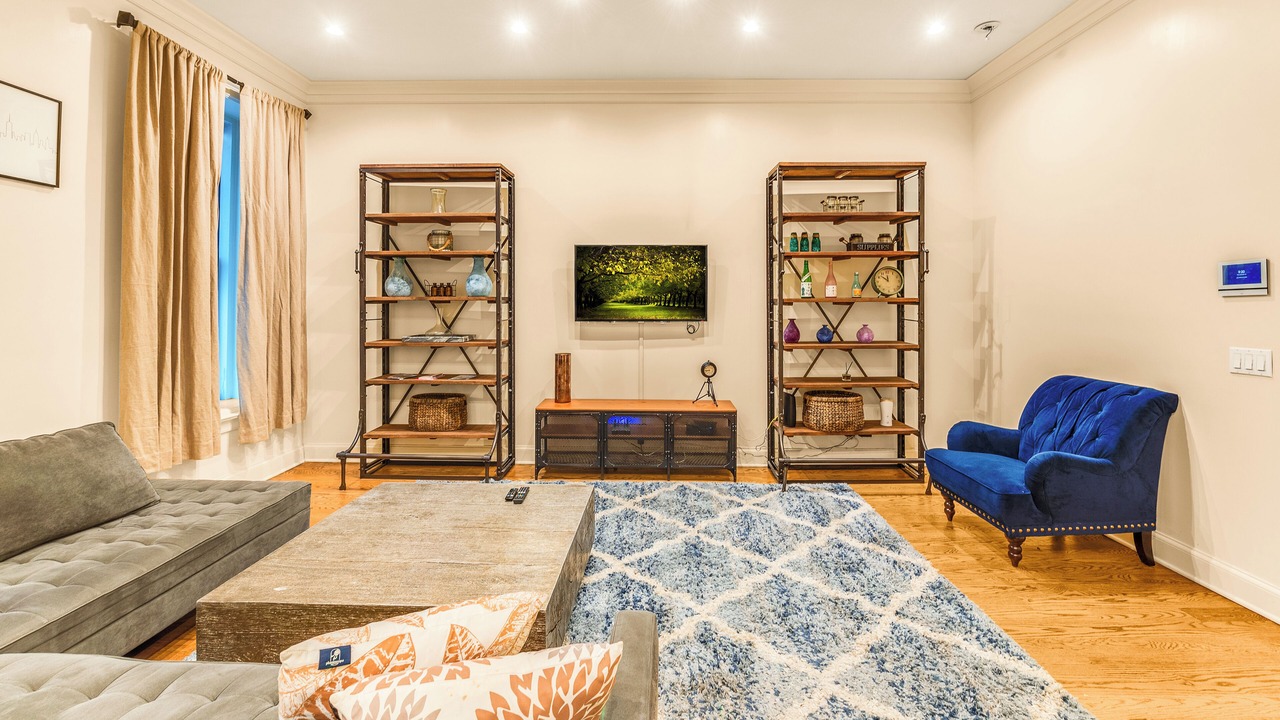 Photo of Livingroom in Turtle Bay