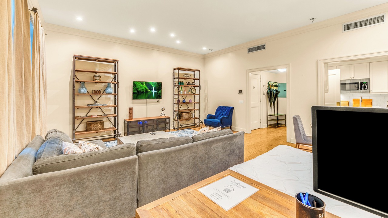 Photo of Livingroom in Turtle Bay