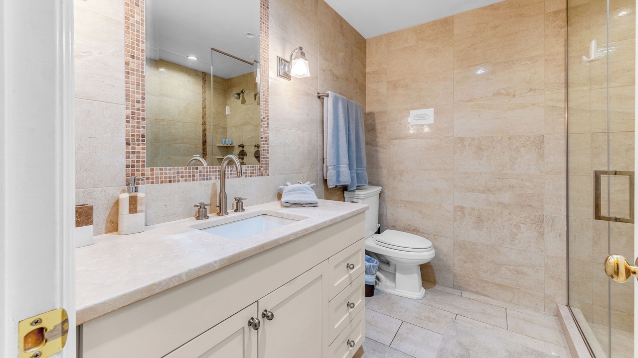 Photo of Bathroom in Turtle Bay