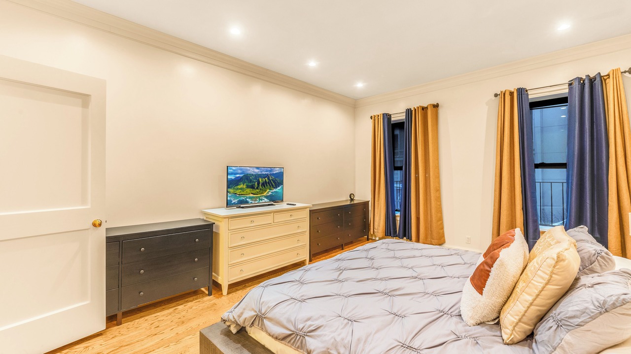 Photo of Bedroom in Turtle Bay