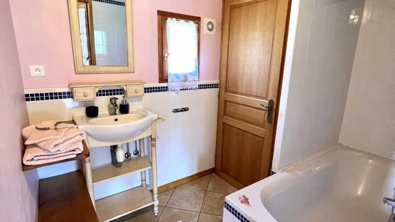 Photo of Bathroom in Rennes-les-Bains