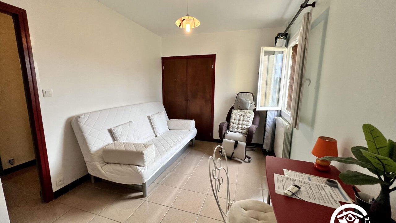 Photo of Livingroom in Saint-Martin-Lalande