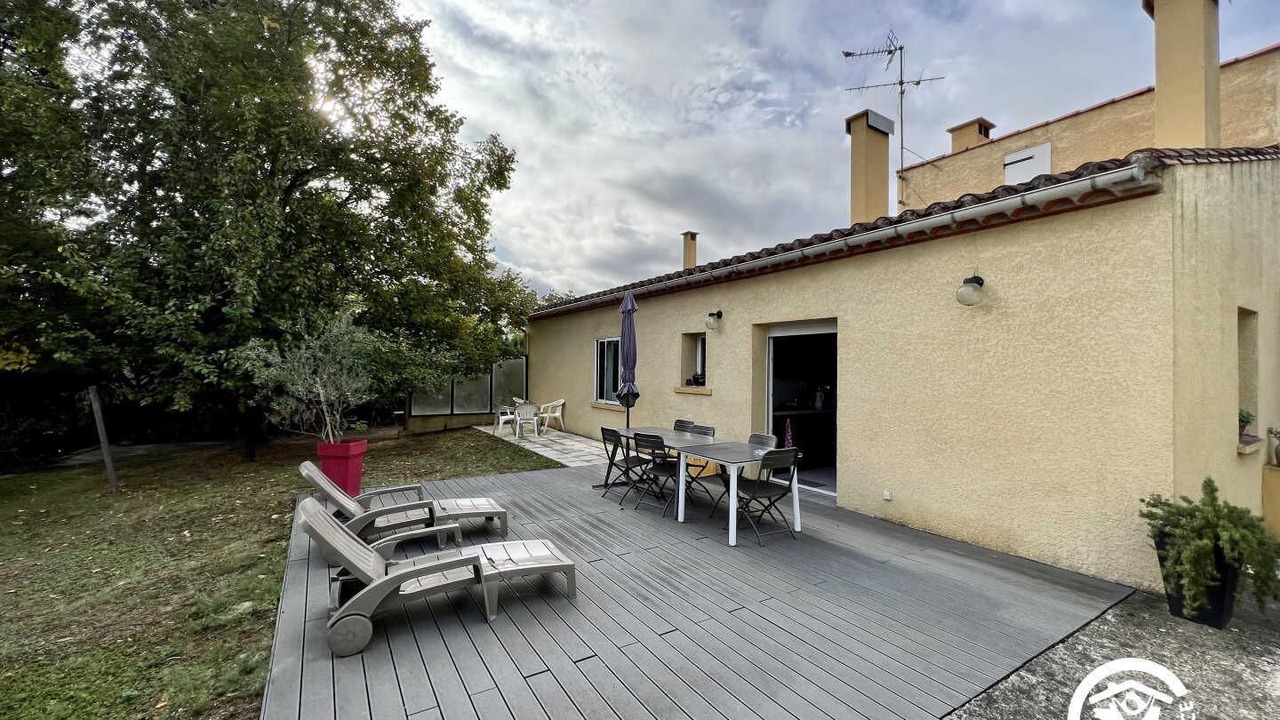 Photo of Outdoor in Saint-Martin-Lalande